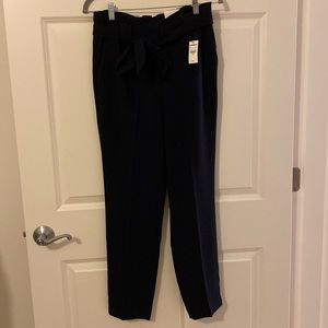 Ankle length, high rise, pants